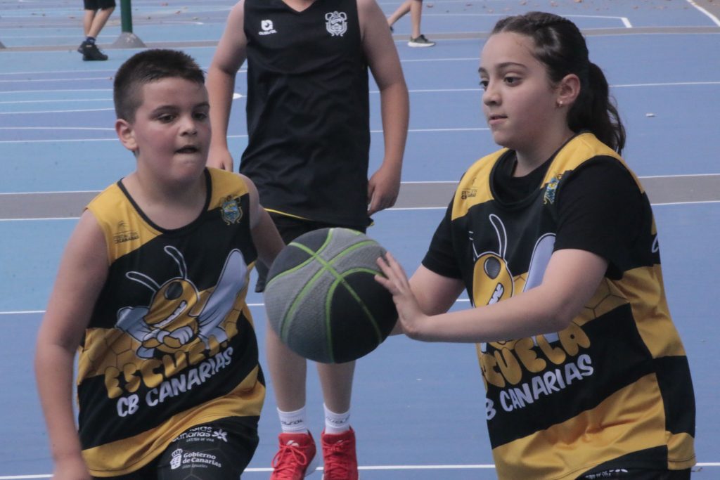 Los equipos Cajasiete Fundación CBC clausuran la temporada con una convivencia