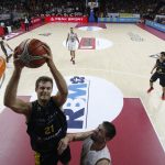 Triunfo de prestigio en Venecia para seguir invictos en la #BasketballCL (8)