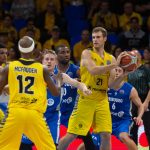 El Iberostar Tenerife se mantiene firme en la #BCL tras ganar con claridad al Friburgo (10)