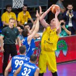 El Iberostar Tenerife se mantiene firme en la #BCL tras ganar con claridad al Friburgo (2)