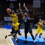 El Iberostar Tenerife cede ante un buen PAOK en un partido trabado (12)