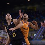 El Iberostar Tenerife vuelve a teñir el derbi de aurinegro (16)