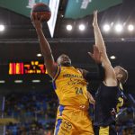 El Iberostar Tenerife vuelve a teñir el derbi de aurinegro (6)