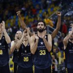 El Iberostar Tenerife vuelve a teñir el derbi de aurinegro (1)