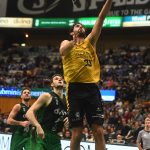 El Iberostar Tenerife cae en Badalona tras firmar un mal partido (17)