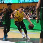 El Iberostar Tenerife cae en Badalona tras firmar un mal partido (13)