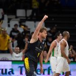 El Iberostar Tenerife tumba al Baskonia en otro ejercicio sublime de superación (3)