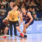 El Iberostar Tenerife cede tras el receso ante el líder Barça Lassa (4)