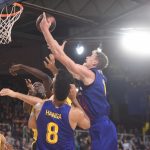 El Iberostar Tenerife cede tras el receso ante el líder Barça Lassa (9)