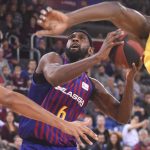 El Iberostar Tenerife cede tras el receso ante el líder Barça Lassa (10)