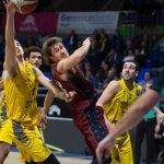 El Iberostar Tenerife cae ante el REYER Venezia en un duelo muy físico (17)