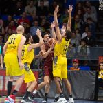 El Iberostar Tenerife cae ante el REYER Venezia en un duelo muy físico (13)