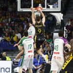 El Iberostar Tenerife se mete en las semis de la Copa por la puerta grande (10)