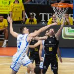 El Iberostar Tenerife cae ante un San Pablo Burgos muy acertado (10)