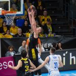 El Iberostar Tenerife cae ante un San Pablo Burgos muy acertado (5)