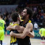 El Iberostar Tenerife tumba al líder de la Liga Endesa con otra exhibición colectiva (17)