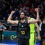 El Iberostar Tenerife tumba al líder de la Liga Endesa con otra exhibición colectiva (16)