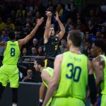 El Iberostar Tenerife tumba al líder de la Liga Endesa con otra exhibición colectiva (9)