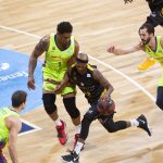 El Iberostar Tenerife tumba al líder de la Liga Endesa con otra exhibición colectiva (7)
