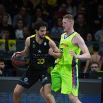 El Iberostar Tenerife tumba al líder de la Liga Endesa con otra exhibición colectiva (4)