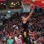 El Santiago Martín decidirá el billete a la F4 tras un gran partido aurinegro en Jerusalén (10)