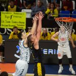 El Iberostar Tenerife encaja una derrota dolorosa (14)