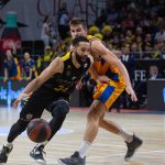 El Iberostar Tenerife cae peleando en un final apretado (12)