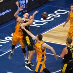 El Iberostar Tenerife cae peleando en un final apretado (10)