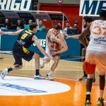 El Iberostar Tenerife cae en Patras y deberá remontar en el Santiago Martín (8)