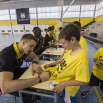 Jugadores del primer equipo visitan los Campus de Semana Santa CanaryPay (12)