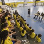 Jugadores del primer equipo visitan los Campus de Semana Santa CanaryPay (8)