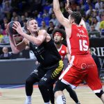 Un enrabietado Iberostar Tenerife tumba al UCAM Murcia (15)