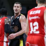 Un enrabietado Iberostar Tenerife tumba al UCAM Murcia (2)