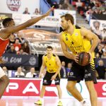 El Iberostar Tenerife cae ante un rival directo (20)