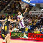El Iberostar Tenerife cae ante un sólido Unicaja Málaga (22)