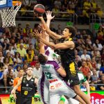 El Iberostar Tenerife cae ante un sólido Unicaja Málaga (17)