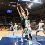 El Iberostar Tenerife cae ante un sólido Unicaja Málaga (15)