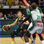 El Iberostar Tenerife cae ante un sólido Unicaja Málaga (12)