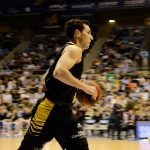 El Iberostar Tenerife cierra con otra alegría la gira gallega (13)