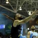 El Iberostar Tenerife supera a un correoso Breogán, con un Richotti estelar (15)