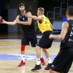 3, 2, 1... ¡en marcha! El primer equipo ya trabaja en el Santiago Martín (2)