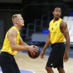 3, 2, 1... ¡en marcha! El primer equipo ya trabaja en el Santiago Martín (10)