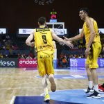 El Iberostar Tenerife cae ante un RETAbet Bilbao más acertado en un partido trabado (18)