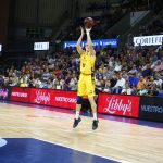 El Iberostar Tenerife cae ante un RETAbet Bilbao más acertado en un partido trabado (16)