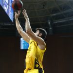 El Iberostar Tenerife cae ante un RETAbet Bilbao más acertado en un partido trabado (5)