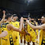 El Iberostar Tenerife afina la maquinaria con otra gran faena colectiva (12)