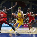 El Iberostar Tenerife afina la maquinaria con otra gran faena colectiva (7)