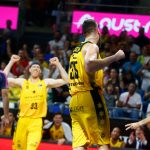 Gran esfuerzo coral para festejar el primer triunfo en casa del curso (38)