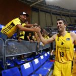 Gran esfuerzo coral para festejar el primer triunfo en casa del curso (35)