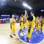 Gran esfuerzo coral para festejar el primer triunfo en casa del curso (32)